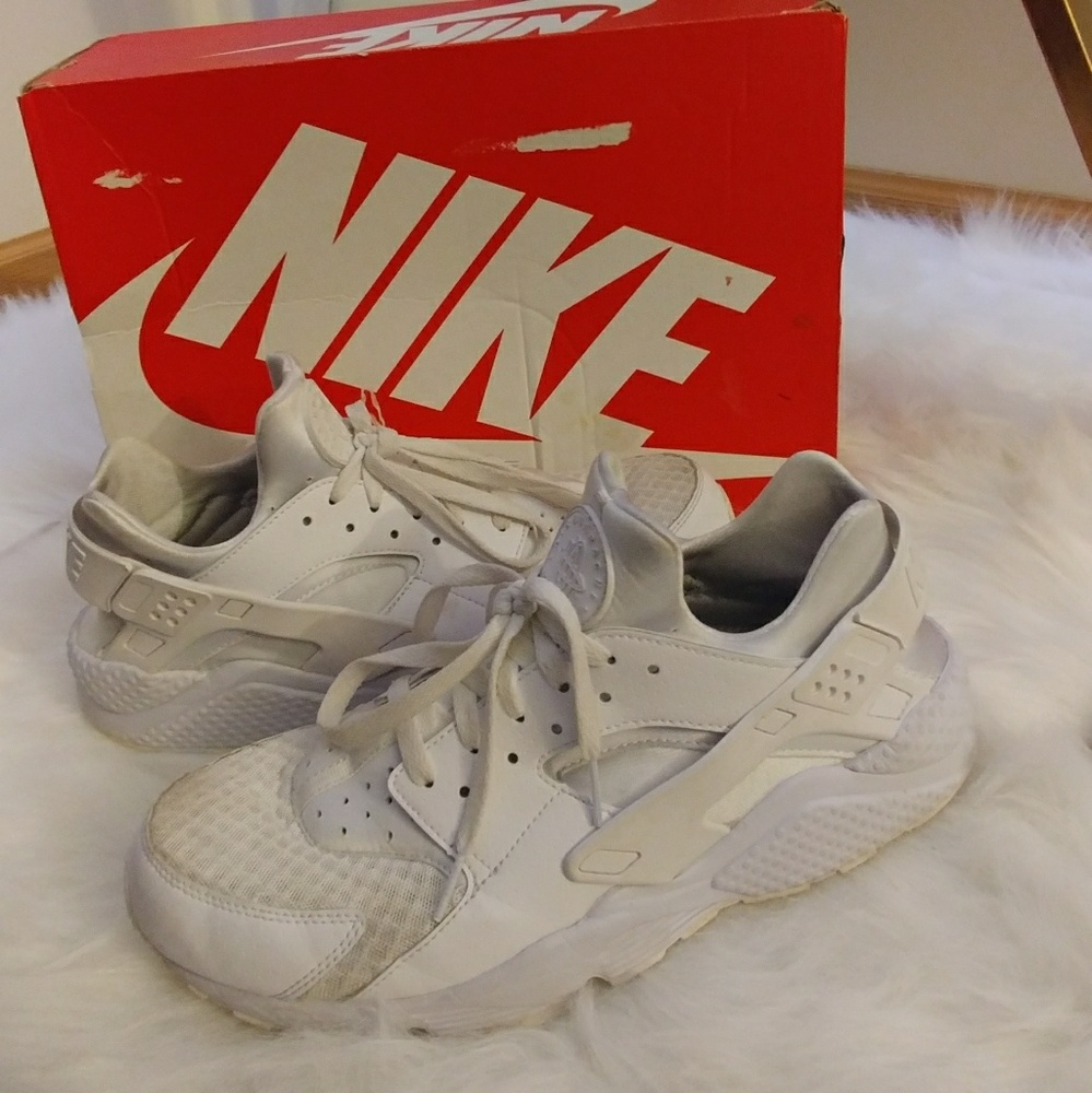 White huaraches